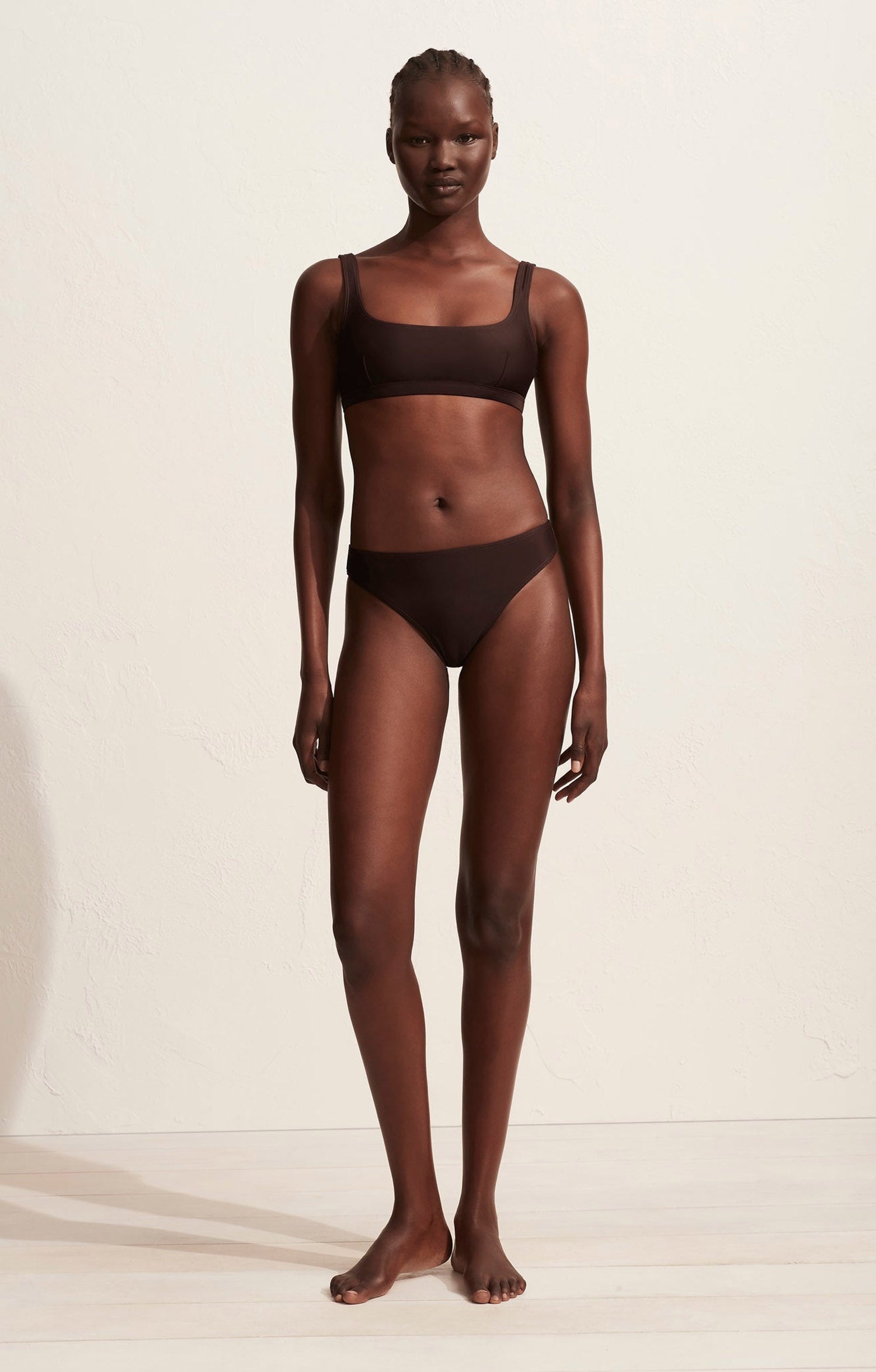 NINETIES CLASSIC BRIEF CAROB